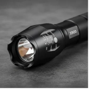 Lanterna Tática Militar X900 LED Zoom Recarregável - 800 Lumens