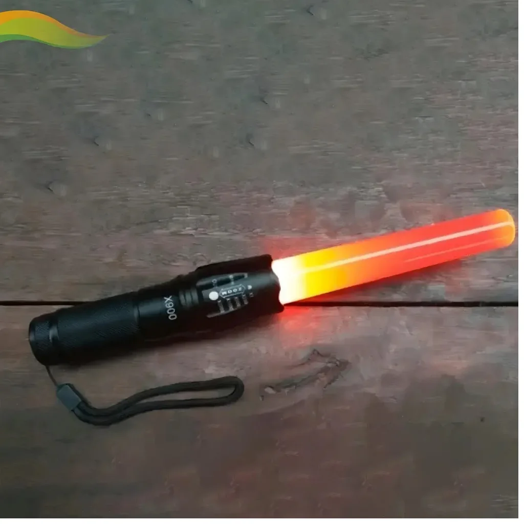 Lanterna Tática X900 LED Recarregável com Zoom — 800 Lumens - Imagem 4